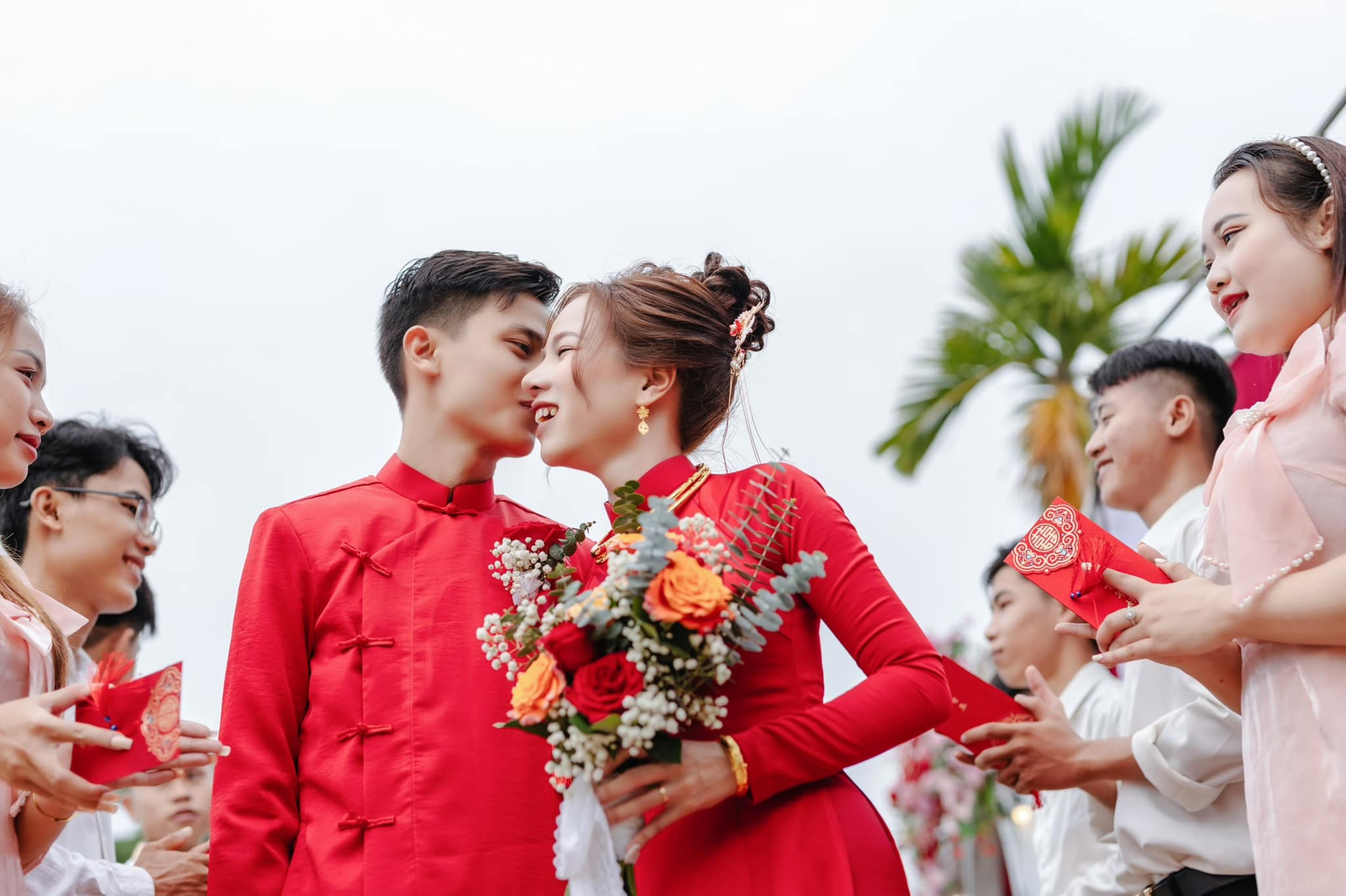 Đám cưới đặc biệt của cặp đôi trái dấu-3