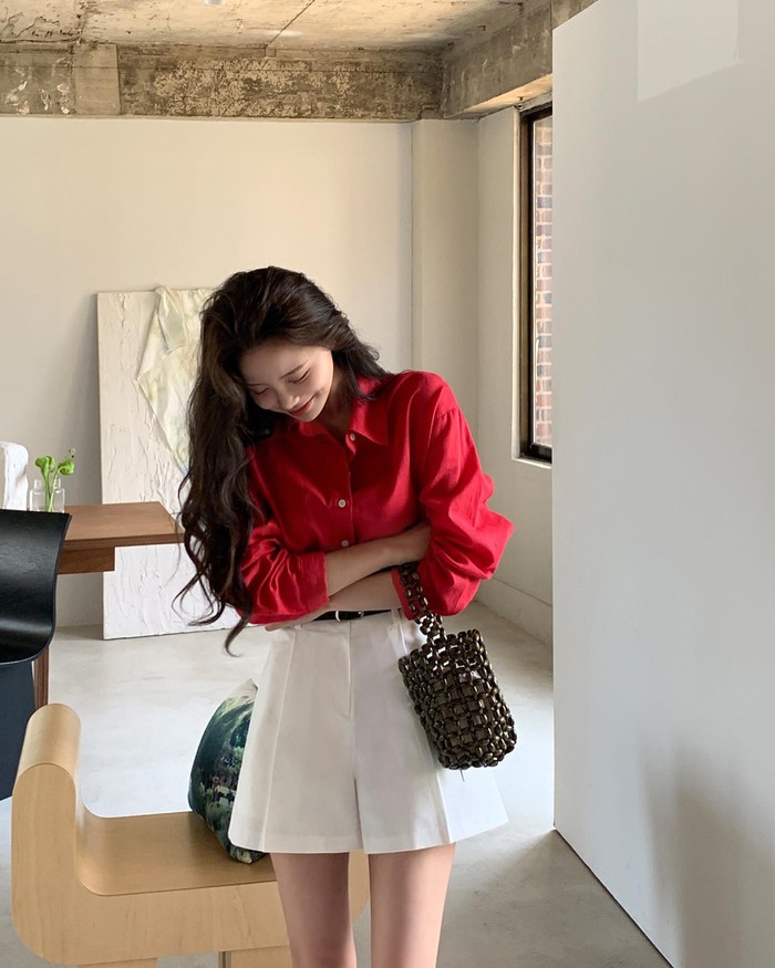 Học Song Hye Kyo cách mặc quần short sang trọng-9