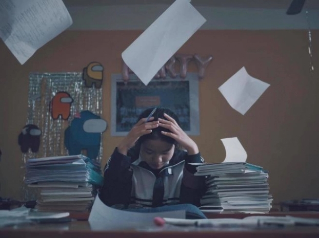 Mình thi trượt, bố thưởng” 3 cái tát”: Khi kỳ vọng của cha mẹ gây áp lực cho con-1