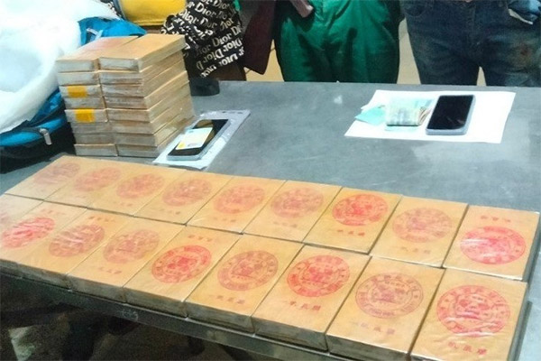 Phát hiện tài xế dương tính ma túy khi đang chở 19 hành khách-2