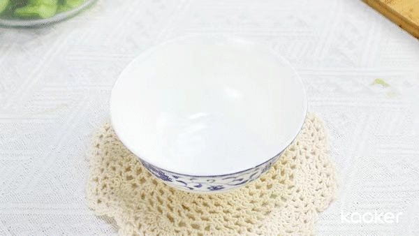 Quẩy trộn dưa chuột làm đơn giản mà ngon miệng mát lành cho bữa sáng-3