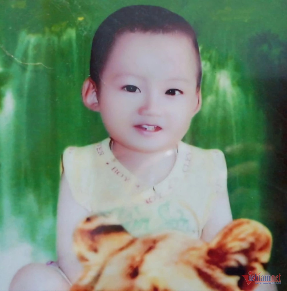 Cậu bé ở Thanh Hóa bị bố đổ xăng thiêu sống: Em ước mơ làm lính cứu hoả-3