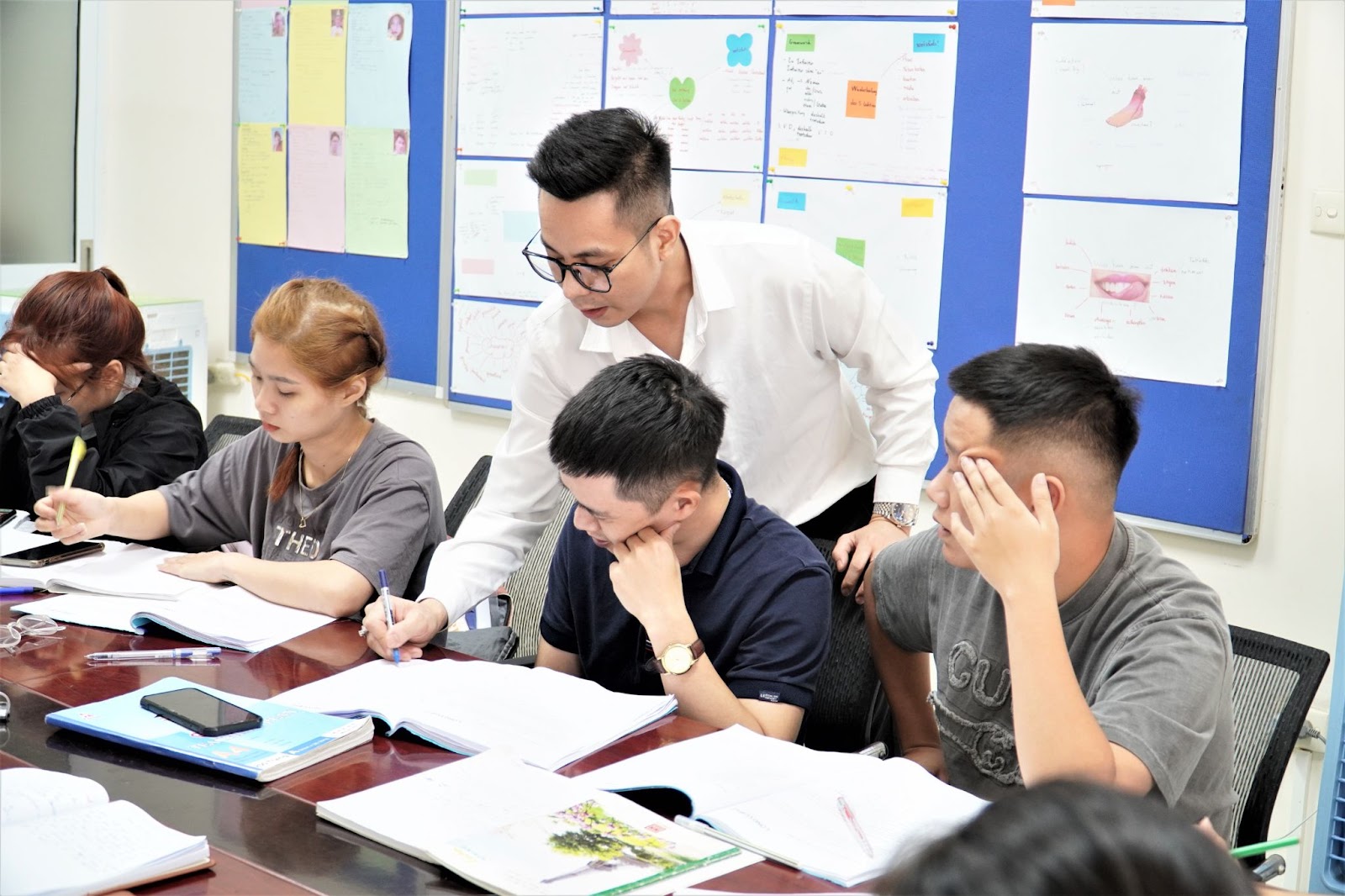 Thầy giáo trẻ soạn từ điển tiếng Đức online miễn phí cho người Việt-2