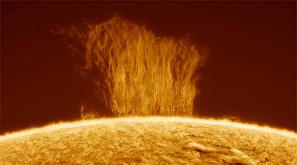 Bão Mặt trời sắp càn quét, ứng với tiên đoán của bà Vanga về năm 2023: Sự thật là gì?-4