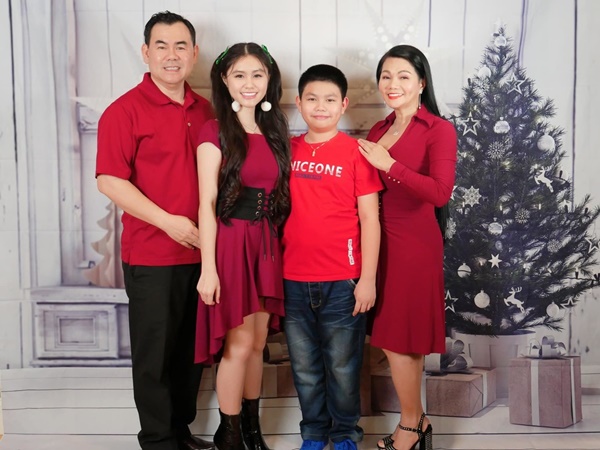 Cuộc sống viên mãn của NSƯT Ngọc Huyền ở tuổi 52 trong biệt thự triệu đô ở Mỹ-1