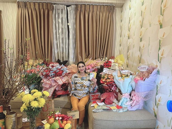 Cuộc sống viên mãn của NSƯT Ngọc Huyền ở tuổi 52 trong biệt thự triệu đô ở Mỹ-2