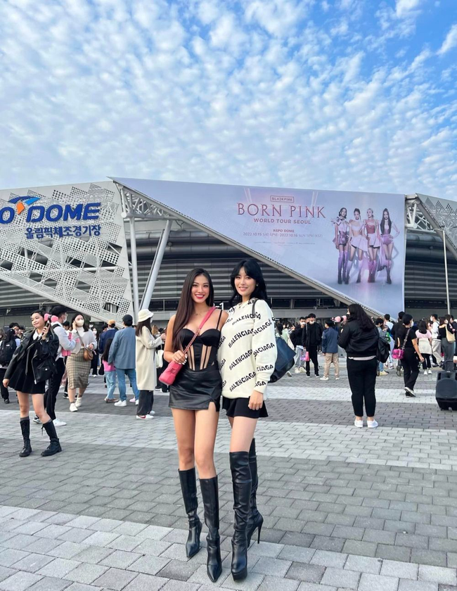 Gợi ý outfit cho nàng 30 khi xem concert Black Pink tại Việt Nam-4