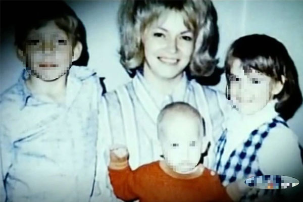 Con gái tiết lộ vụ giết người của mẹ 27 năm trước-1