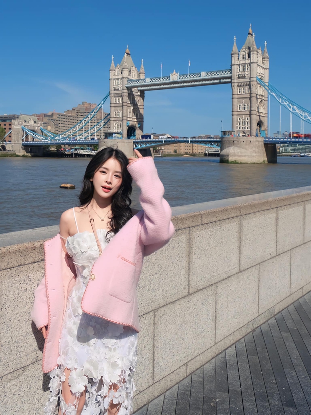 Mỹ nhân Vbiz nấm lùn nhưng body cực bốc lửa, vòng eo chưa đầy 60cm: Uống trà sữa nhưng không ăn trân châu-7