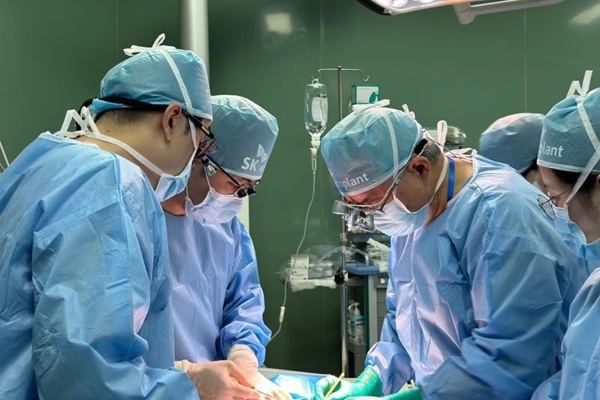 Phẫu thuật cho 116 trẻ bị dị tật hàm mặt-1