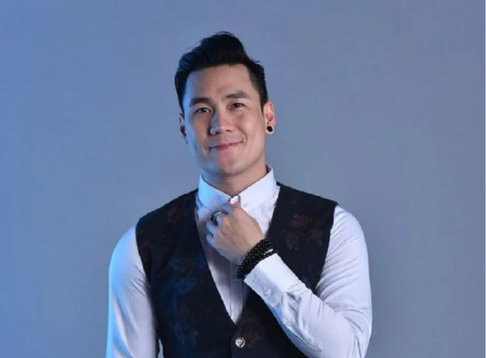 Mua chui cổ phiếu, ca sĩ Khánh Phương Chiếc khăn gió ấm bị phạt 245 triệu đồng-1