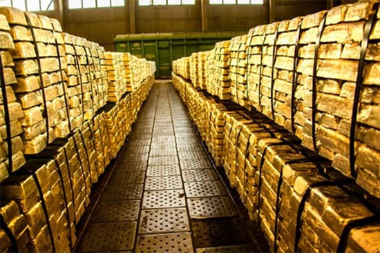 Giá vàng hôm nay 29/6: Vàng thế giới lao dốc, trong nước bất động