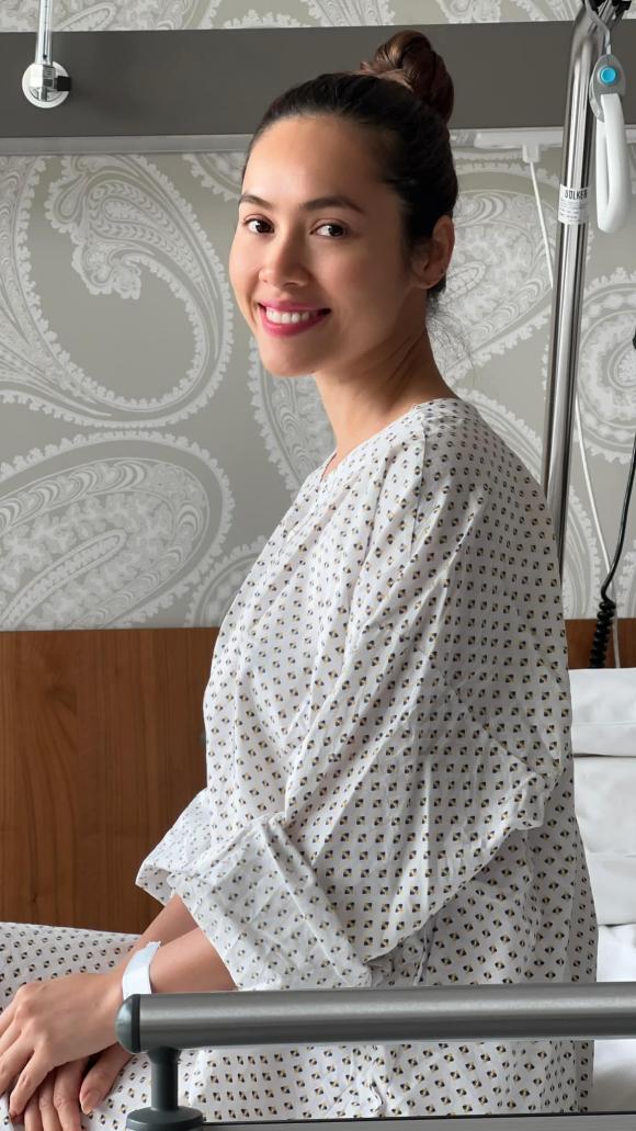 Á hậu mắc bệnh lạ cứ nghĩ mình sẽ chết trẻ, từng sở hữu biệt thự bỏ hoang và căn hộ sang trọng ở Việt Nam-1