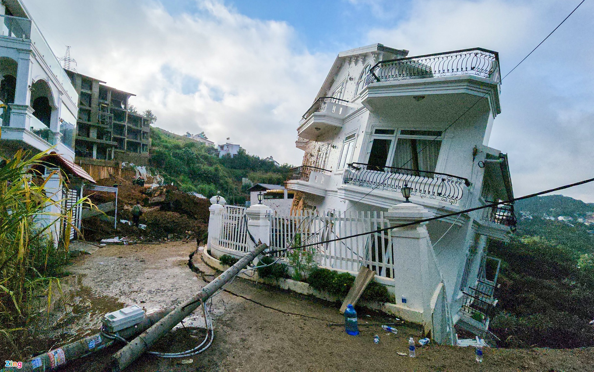 Hiện trường vụ sạt lở, vùi lấp nhiều người ở Đà Lạt-7