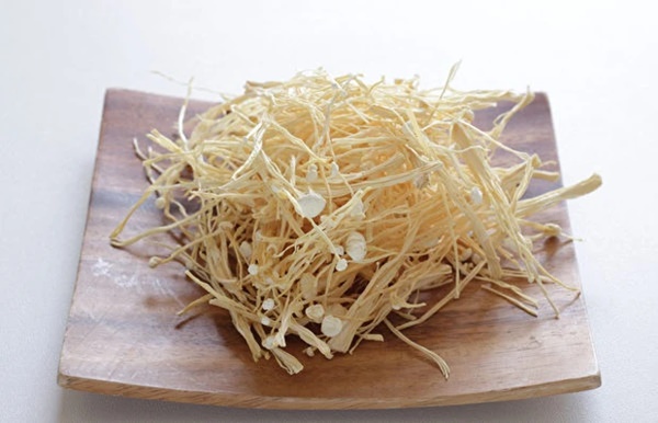 Loại nấm có tác dụng giải độc, hỗ trợ giảm cân và làm đẹp rất quen thuộc trong các món lẩu-3