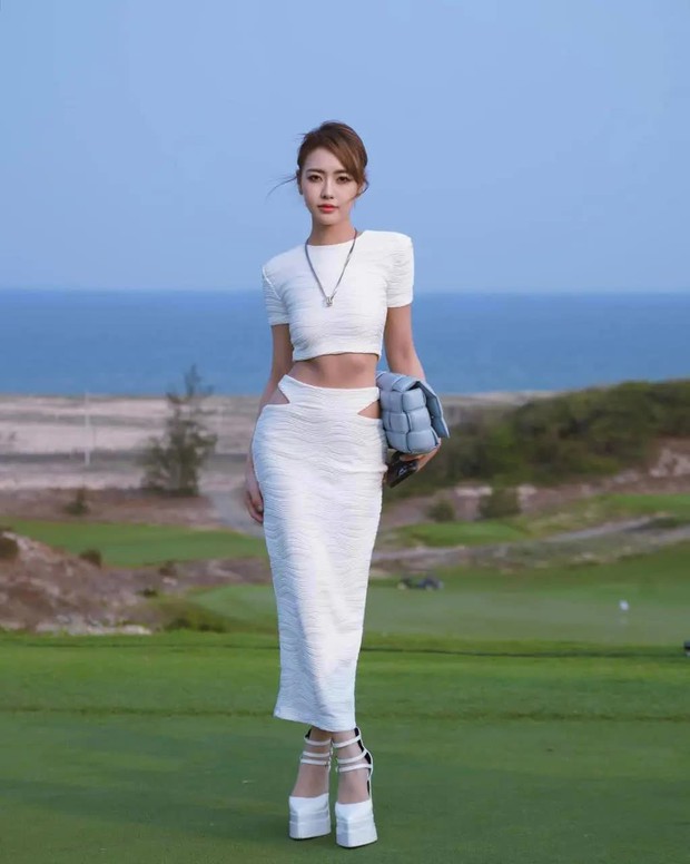 Loạt ảnh đời thường sang chảnh của hot girl du học Mỹ lên sóng Người Ấy Là Ai-8
