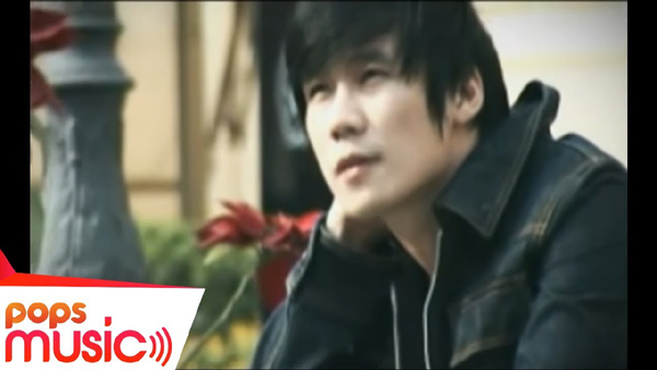 Thân thế không phải dạng vừa của nam ca sĩ vừa bị phạt 245 triệu đồng vì mua cổ phiếu chui-1