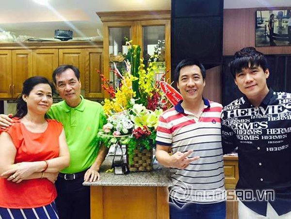 Thân thế không phải dạng vừa của nam ca sĩ vừa bị phạt 245 triệu đồng vì mua cổ phiếu chui-4