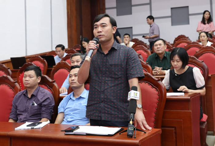 Chủ tịch UBND Thành phố Trần Sỹ Thanh tiếp xúc cử tri huyện Mê Linh, Sóc Sơn-2