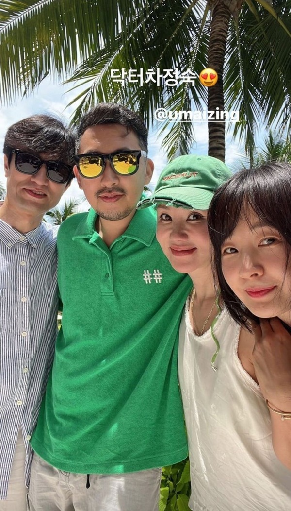 Dàn sao Doctor Cha xả ảnh nghỉ dưỡng ở Việt Nam, chị đại Uhm Jung Hwa và tình địch màn ảnh đọ sắc-2