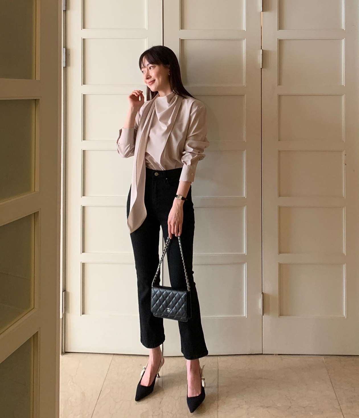 Mặc đẹp và thanh lịch với quần jeans đen-1