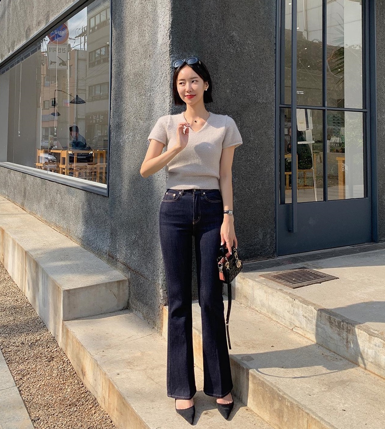 Mặc đẹp và thanh lịch với quần jeans đen-2