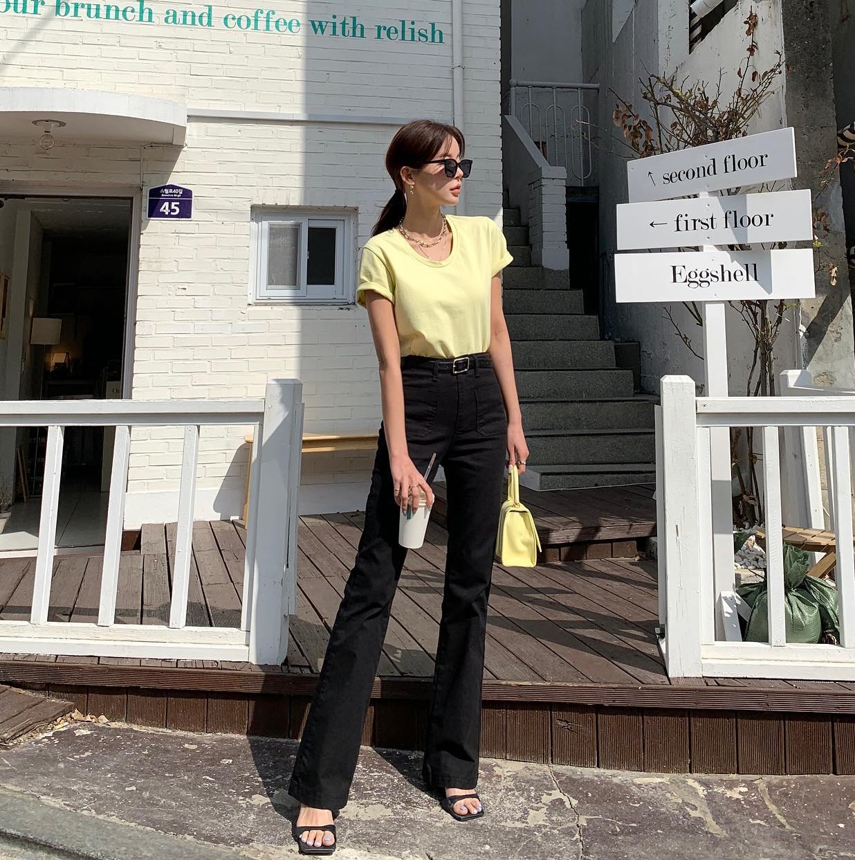 Mặc đẹp và thanh lịch với quần jeans đen-5