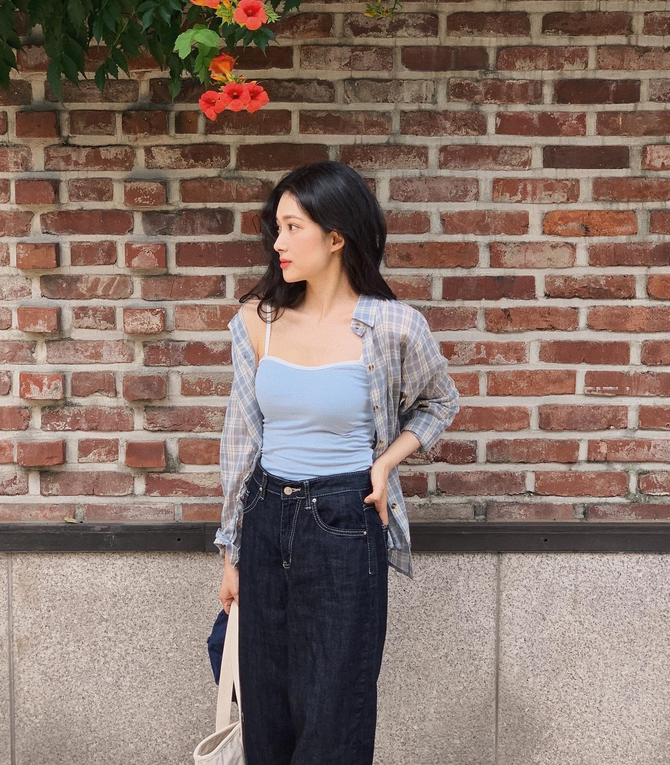 Mặc đẹp và thanh lịch với quần jeans đen-9
