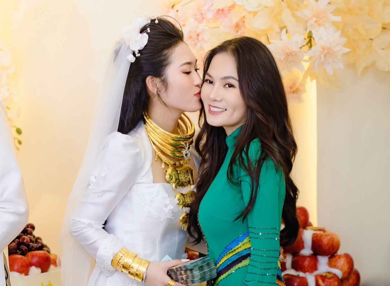 Cô dâu Long An nhận quà cưới chục tỷ trong ngày cưới-3