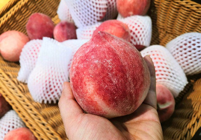 Mua đào nên chọn quả to hay nhỏ để được quả ngọt và mọng nước?-2