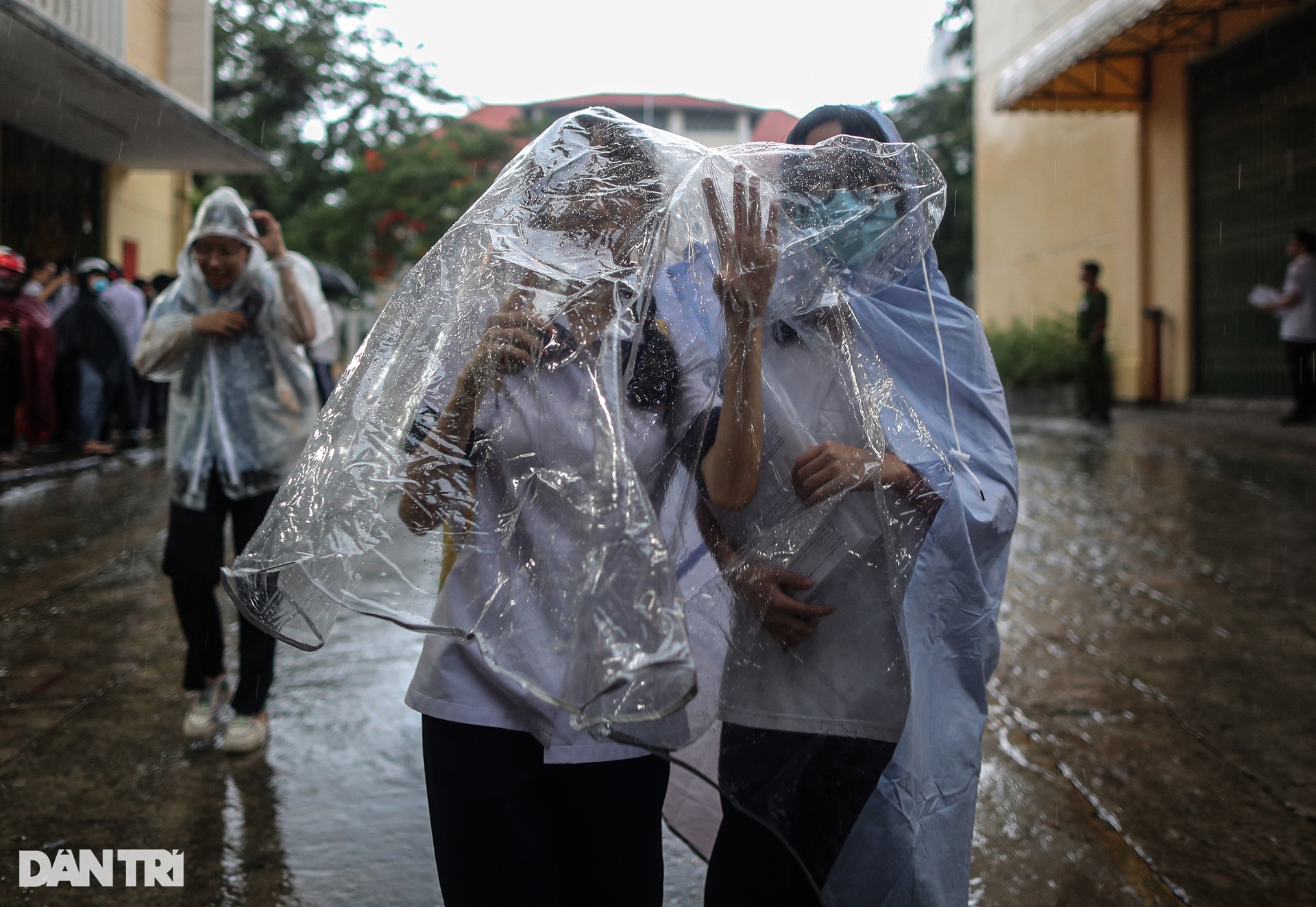 Những hình ảnh ấn tượng của kỳ thi tốt nghiệp THPT 2023-16