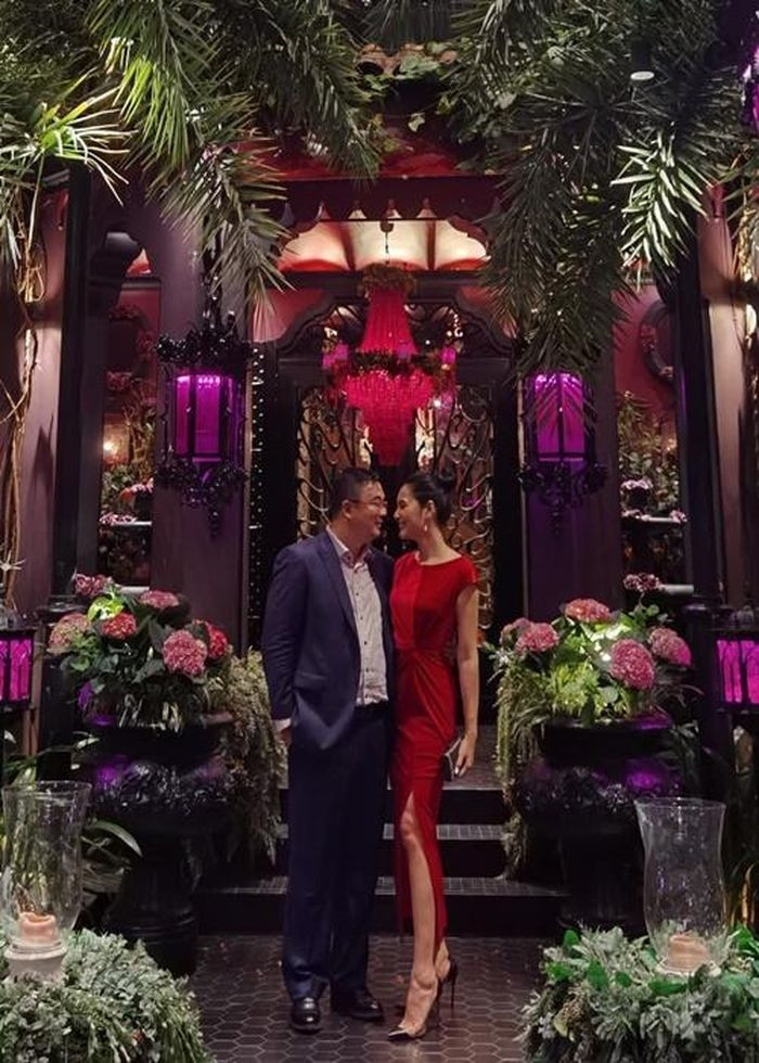 Hoa hậu Việt cao 1m8 lấy chồng Trung Quốc cao 1m86 hiện sống trong căn nhà như thế nào sau 14 năm đăng quang?-3