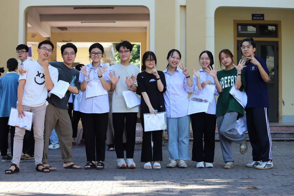 Rạng rỡ những nụ cười xua tan áp lực mùa thi-1