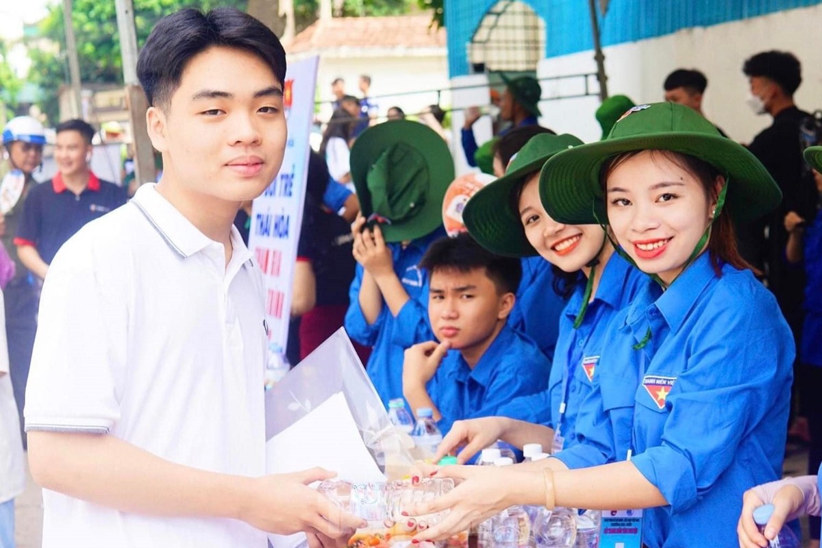 Rạng rỡ những nụ cười xua tan áp lực mùa thi-9