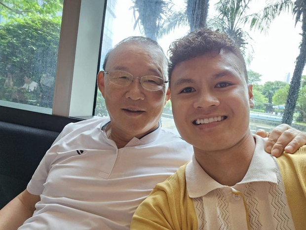 Rời ĐT Việt Nam, ông Park Hang-seo vẫn ghi điểm với người hâm mộ bởi hành động ấm áp-3