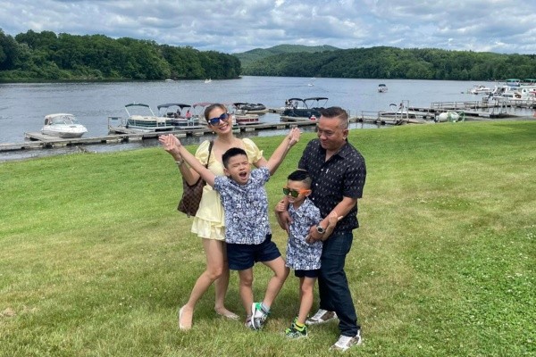 Phạm Thanh Thảo mua siêu xe 20 tỷ, sống ngập trong du thuyền biệt thự ở Mỹ, chồng đại gia than mình có tiền, sao không cho anh mua đồ cho con-5