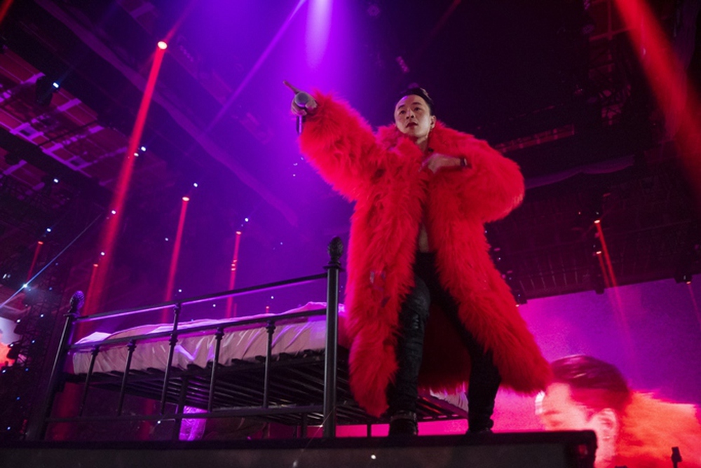 Những ngôi sao dính án phạt-12