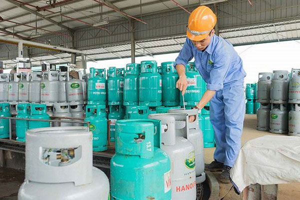 Giá gas bật tăng sau 2 lần giảm-2