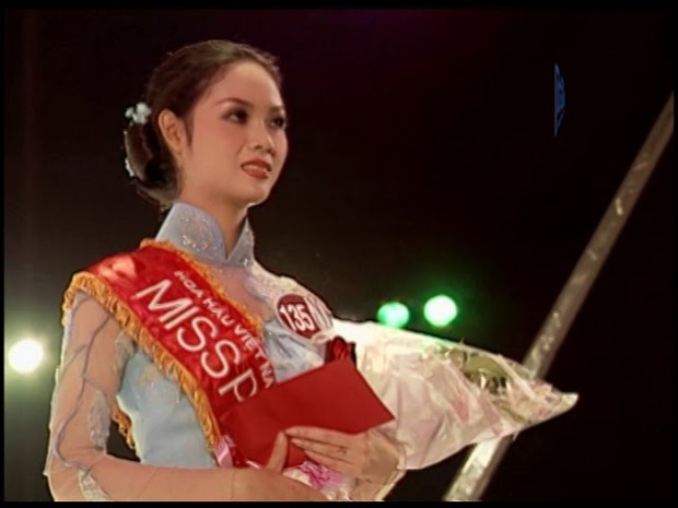 Nhan sắc hoa hậu đầu tiên của Việt Nam thi Miss World: 38 tuổi vẫn đẹp cuốn hút-4