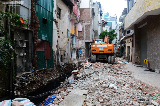 Hãi hùng bể phốt lộ thiên tra tấn người dân Hà Nội suốt hàng chục năm-10