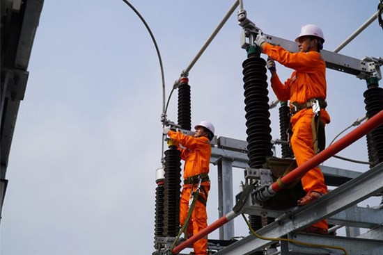 Nắng nóng gay gắt dài ngày, miền Bắc có thiếu điện trở lại?