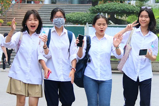 Hà Nội công bố điểm chuẩn lớp 10 chuyên năm 2023