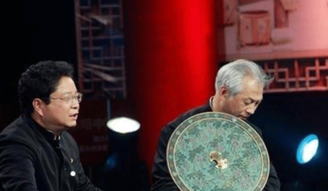 Bán nhà để mua cua vàng, người phụ nữ hốt hoảng khi biết giá trị thực của món đồ-4