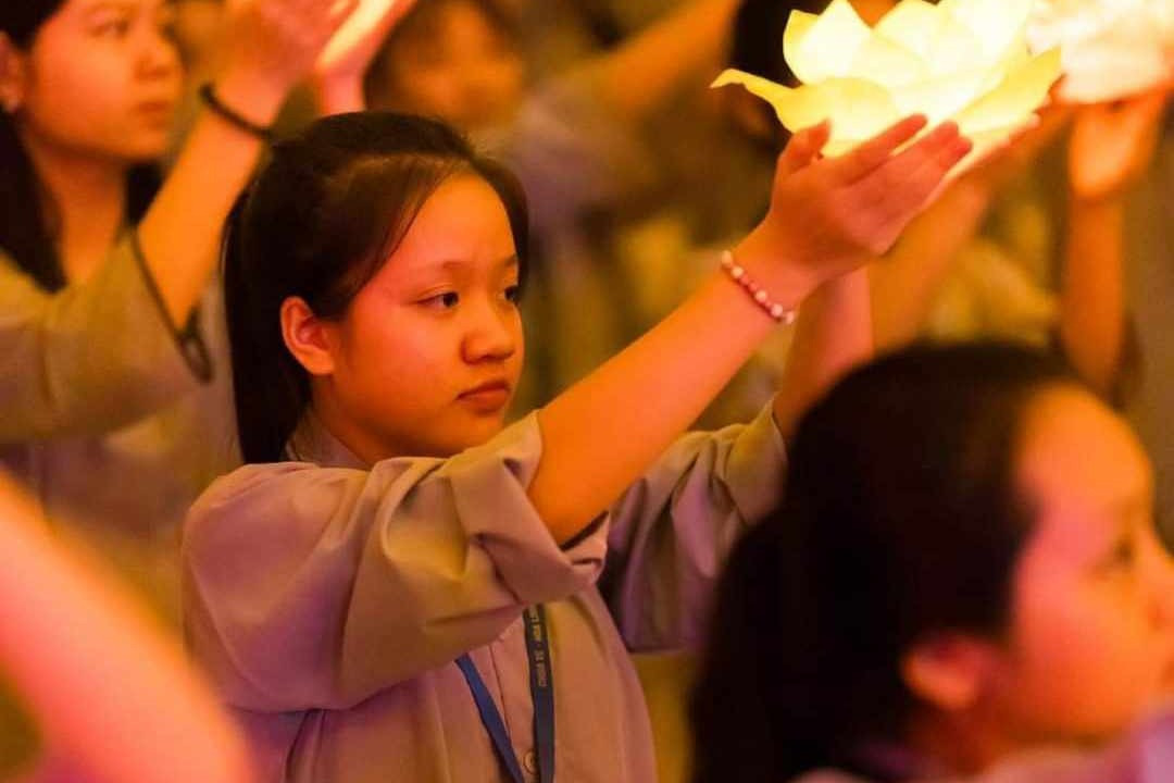 Ca nương nhỏ tuổi nhất Việt Nam Tú Thanh qua đời vì tai nạn giao thông-2