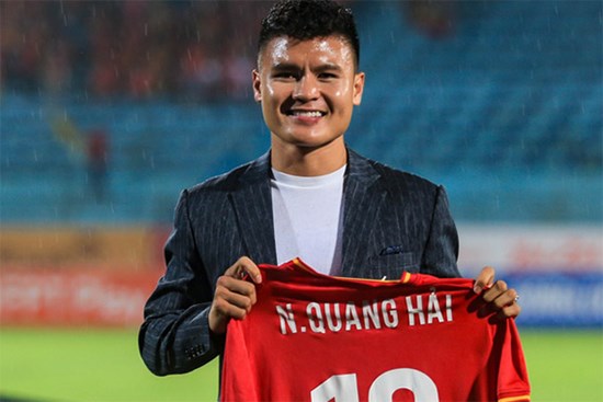 CLB CAHN đăng ký tới 2 số áo cho Quang Hải, sẵn sàng ra sân thi đấu tại V.League