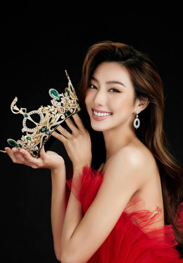 Ông Nawat chính thức lên tiếng về việc Thuỳ Tiên gỡ danh xưng Hoa hậu Hoà bình Quốc tế-3