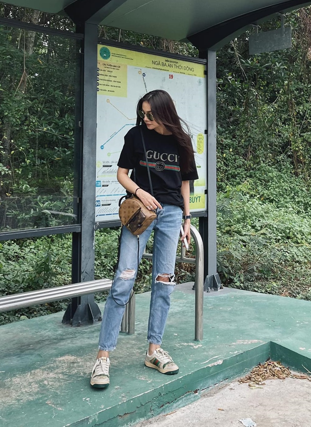 Mặc quần jeans ống đứng trẻ trung và tôn dáng như mỹ nhân Việt-1