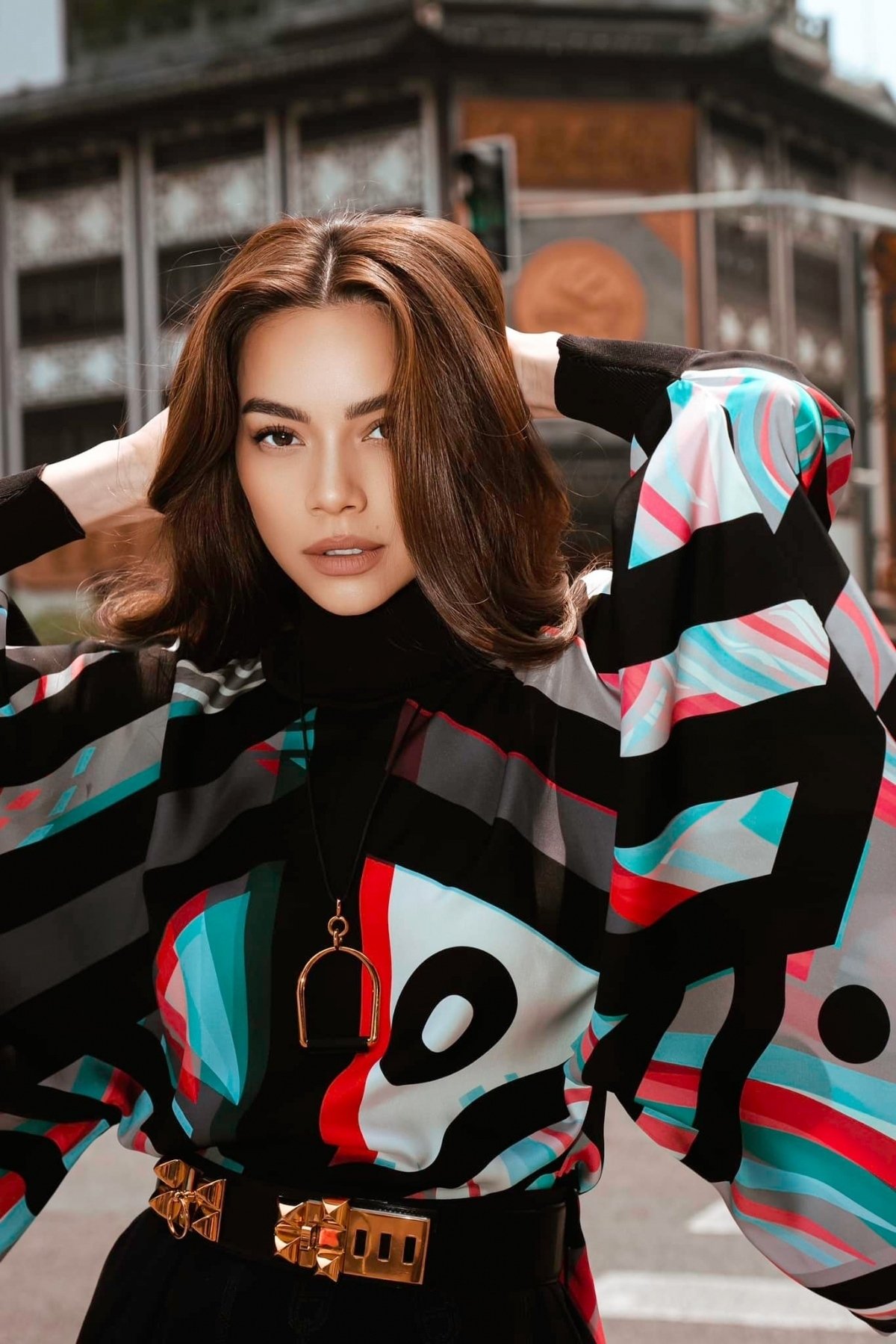 Phong cách thời trang đẳng cấp của Hồ Ngọc Hà: Xuất hiện ở đâu nổi bật ở đó-8