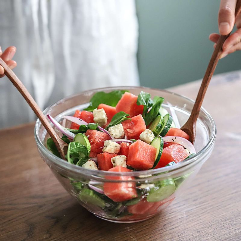 Cách làm món salad kiểu Địa Trung Hải giải nhiệt ngày hè-6