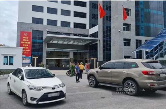 Giám đốc trung tâm đăng kiểm để lại thư tuyệt mệnh rồi nhảy lầu tự tử-1